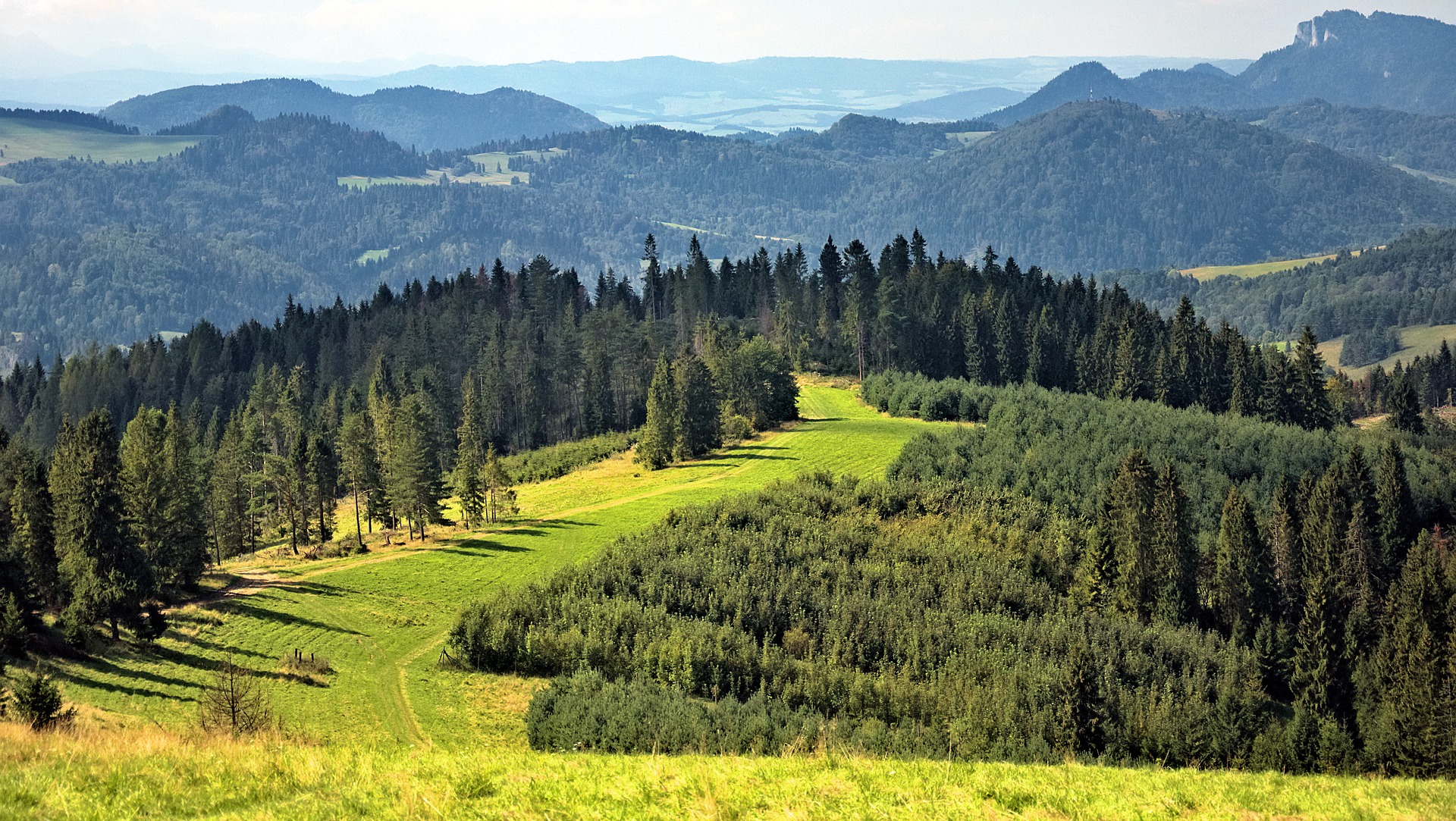 mountains-1662288_1920